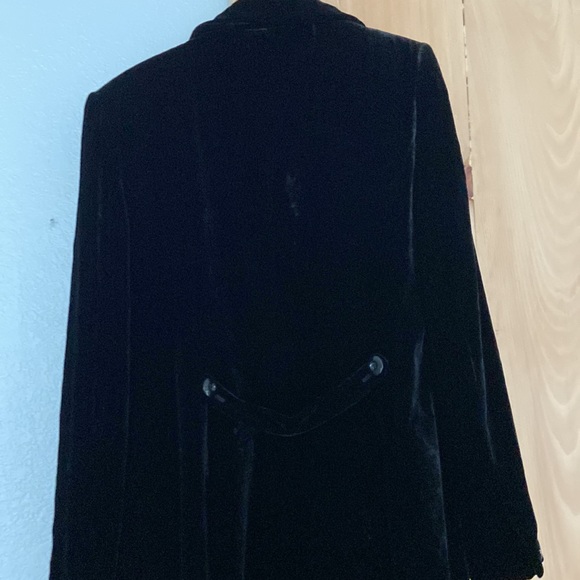 INC Spectacular Black Velvet Jacket. Beautiful. Size 8. - Picture 3 of 8